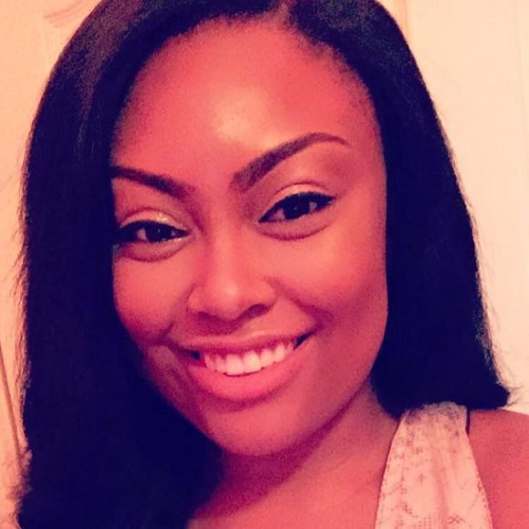 Meet your Posher, Yasmine - Picture 1 of 1